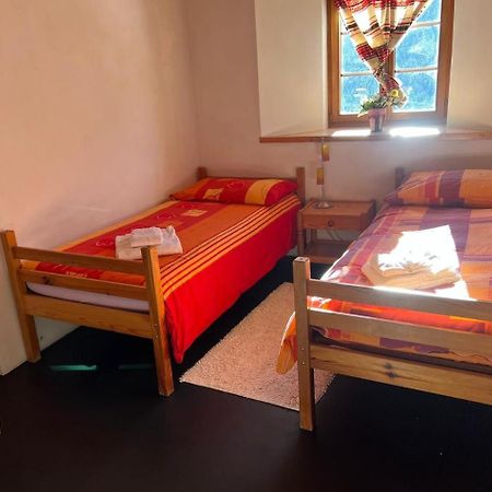 Chasa Crusch Hotel Зент Екстериор снимка