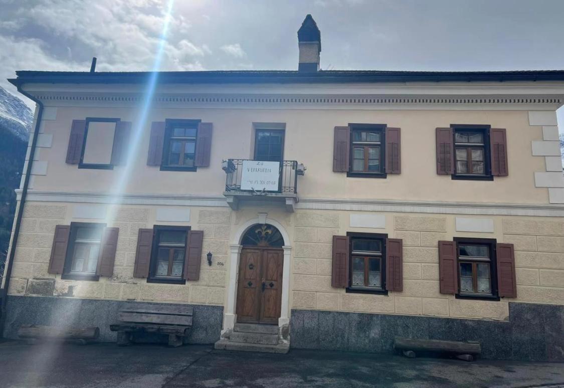 Chasa Crusch Hotel Зент Екстериор снимка